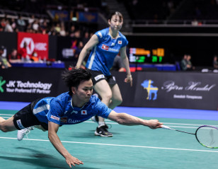 Singapore Open: Frontrunners Fall